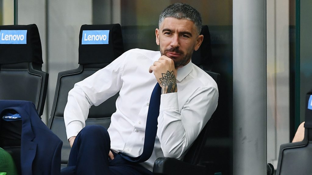 Ex Inter, Kolarov lascia il Pisa dopo un mese: il motivo 1 Kolarov