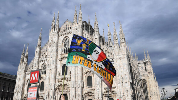 Tifosi Inter Piazza Duomo 1