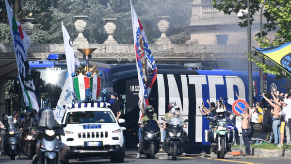 Tifosi Inter pullman 1