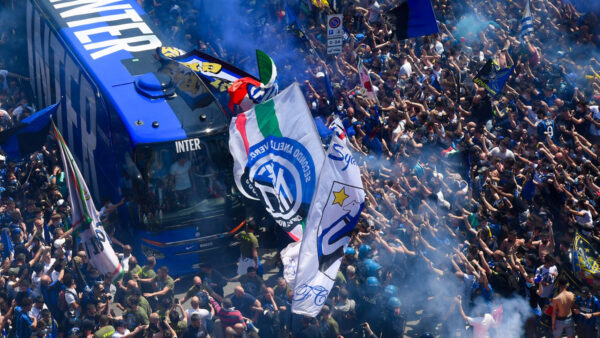 Tifosi Inter pullman 2