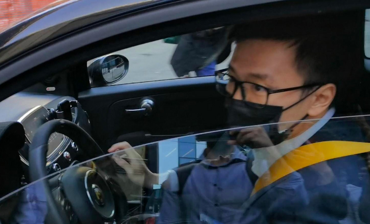 Inter, Zhang lascia la sede del club senza rilasciare dichiarazioni - VIDEO 26 Zhang 3