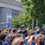 Festa scudetto Inter: le celebrazioni dei tifosi fuori da San Siro - FOTO e VIDEO 30 festa