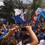Festa scudetto Inter: le celebrazioni dei tifosi fuori da San Siro - FOTO e VIDEO 34 festa 2