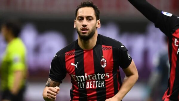 Calhanoglu 4