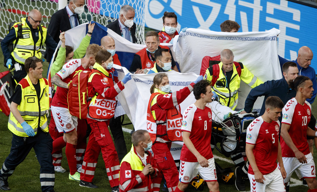 Malore Eriksen, l'esperto: «Era alle porte dell’aldilà. Kjaer lo ha salvato insieme ai medici» 26 Eriksen