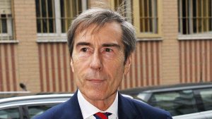 Bastoni Barcellona, Braida promuove l’affare: «Difficile parlarne per me, ma su di lui penso questo. Ecco cosa otterrebbe»