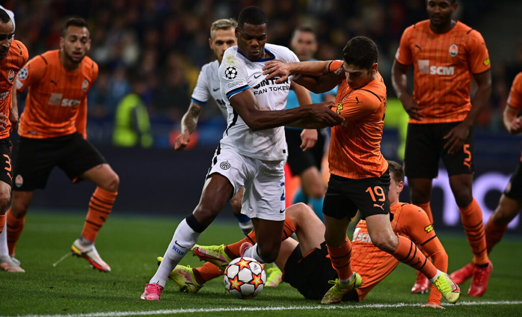 Pagelle Shakhtar Donetsk Inter: si salva solo Skriniar - VOTI 1 Inter Shakhtar Donetsk Dumfries