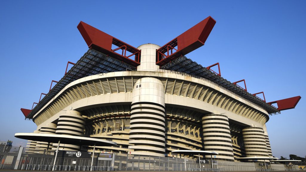 Milano, il Comune: «Vincolo su San Siro scelta grave, Inter e Milan via da Milano» 1 Vendita San Siro