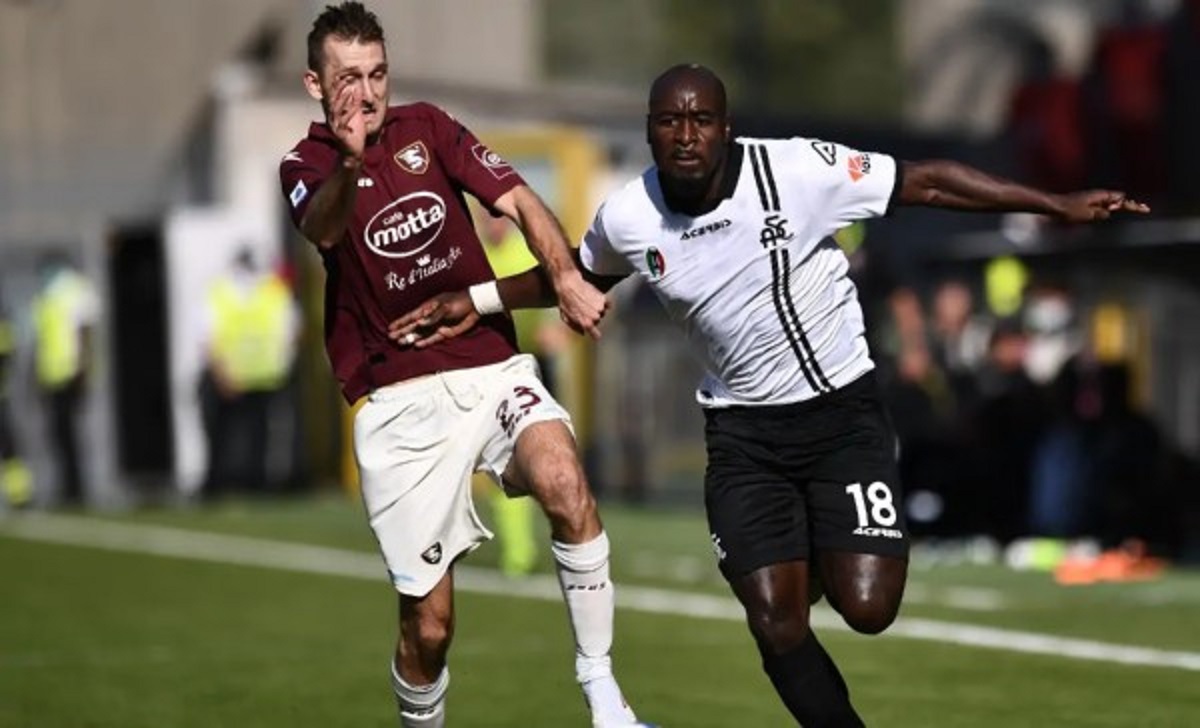 Serie A, Thiago Motta respira: lo Spezia ribalta la Salernitana 26 spezia