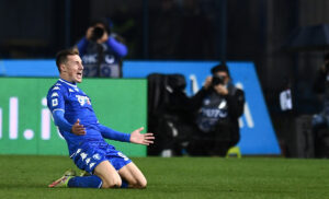 Pinamonti avverte l’Inter: «Che emozione San Siro, ma vogliamo vincere»