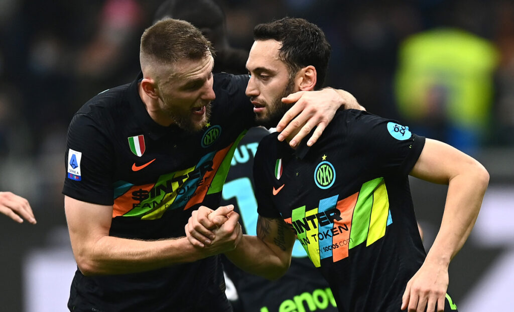 Skriniar Calhanoglu