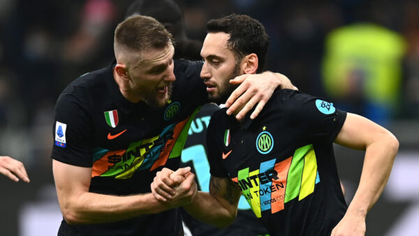 Skriniar Calhanoglu