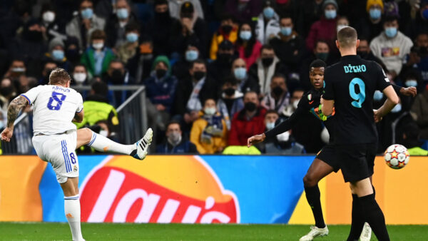 Gol Kross Real Madrid Inter