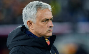 Mourinho: rottura totale con Karsdorp. Andrà via a gennaio