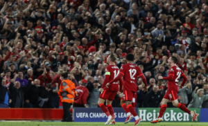Paura Liverpool prima della sfida con il Napoli: «Non andate allo stadio da soli e non indossate i colori della squadra»