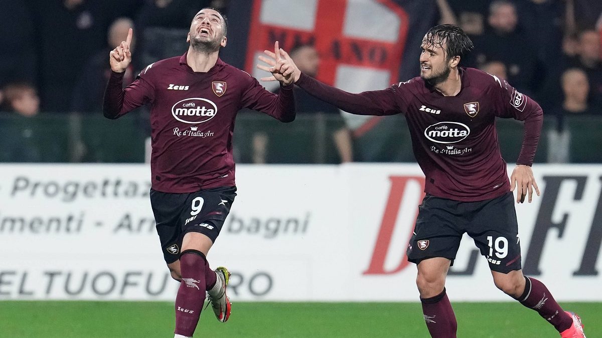 Serie A, la Salernitana blocca il Milan: l'Inter può tornare in vetta 26 bonazzoli salernitana