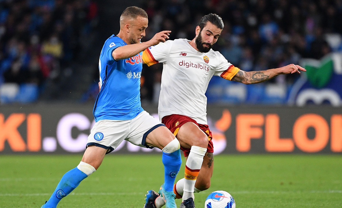 Serie A, Mourinho fa un favore all'Inter: la Roma riacciuffa il Napoli nel recupero 26 Napoli roma