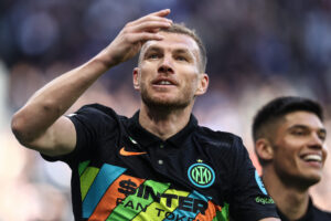 Inter Verona 2-0: i nerazzurri passano sugli scaligeri con le reti di Barella e Dzeko