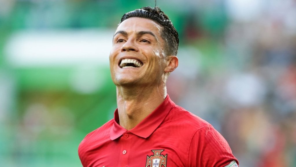 Ronaldo all'Al-Nassr. Gli attivisti: «Denunci le violazioni dei diritti umani in Arabia» 1 Cristiano Ronaldo