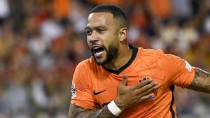 Juve, si complica la pista Depay. Piano B in vista?