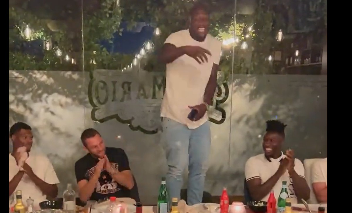 Lukaku canta e balla, Skriniar più scatenato che mai - VIDEO 26 lukaku canta