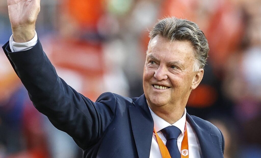 Van Gaal coccola l'Olanda di Dumfries e De Vrij: «Più forti del 2014. Possiamo vincere il Mondiale» 1 van Gaal imago1012633327h