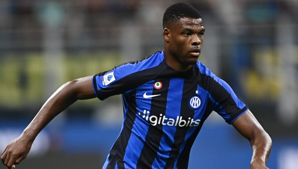 Dumfries si riprende la fascia destra e torna al gol. Suo il 2-0 contro il Viktoria Plzen 1 Dumfries MG0 1066