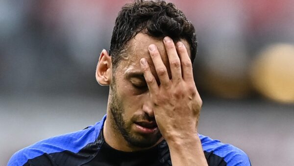 Calhanoglu MG8 3707