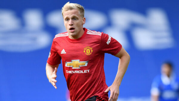 donny van de beek manchester united