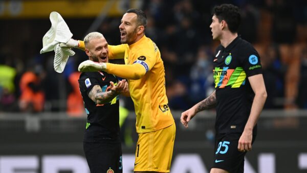 Handanovic Dimarco Bastoni MG9 2198
