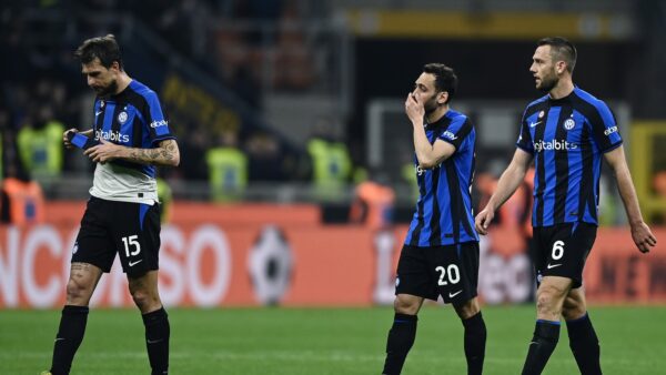Acerbi Calhanoglu De Vrij MG0 3509