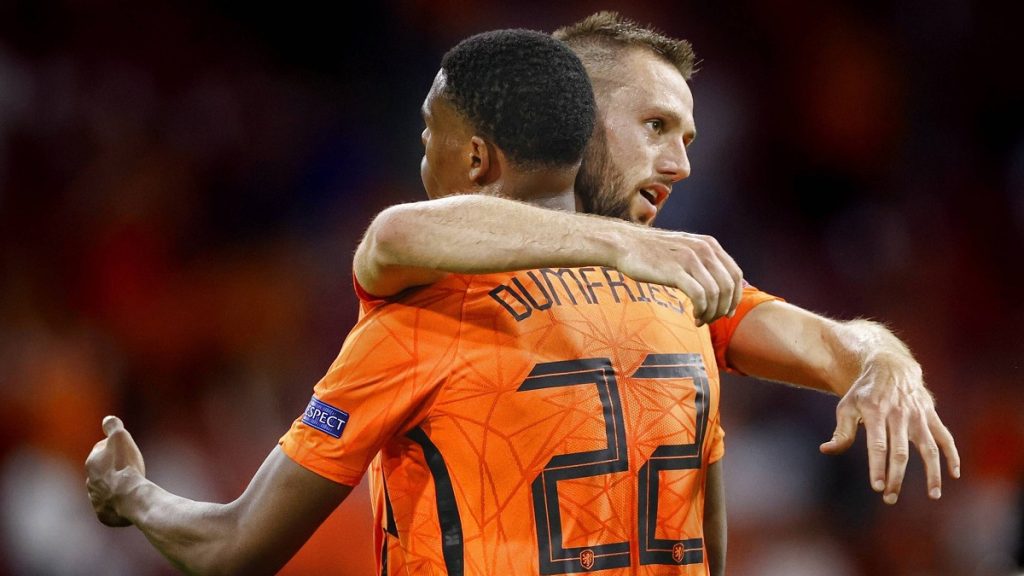 Preconvocati Olanda: le scelte di Koeman su de Vrij, Dumfries e Klaassen: la lista 1 De Vrij Dumfries imago1003187913h