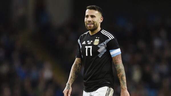 Otamendi BUF0466