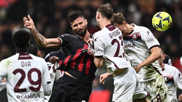 gol Giroud MG8 9803