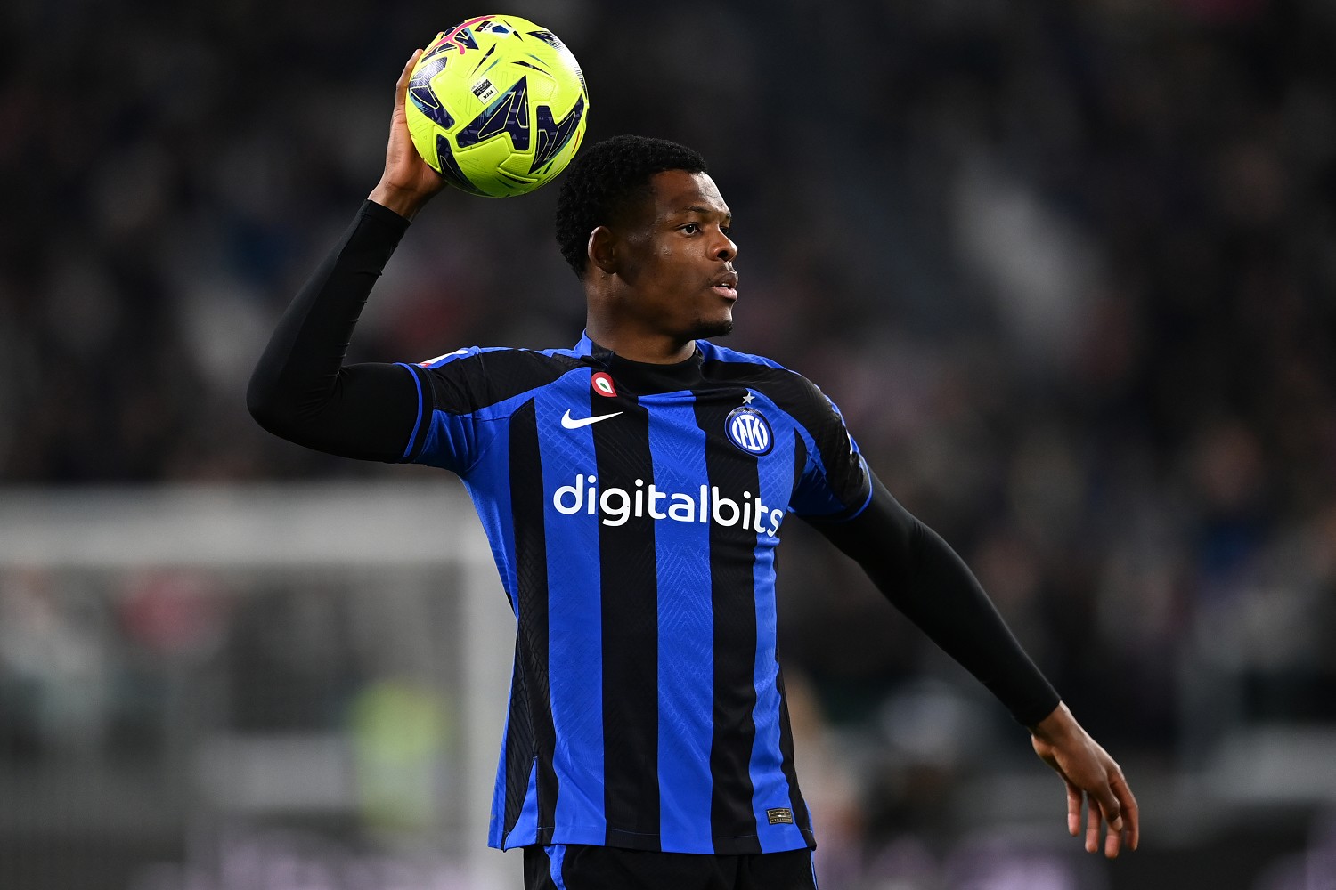 Tutte le partite di oggi, sabato 15 aprile: dove vederle e quando 26 Dumfries MG8 2829