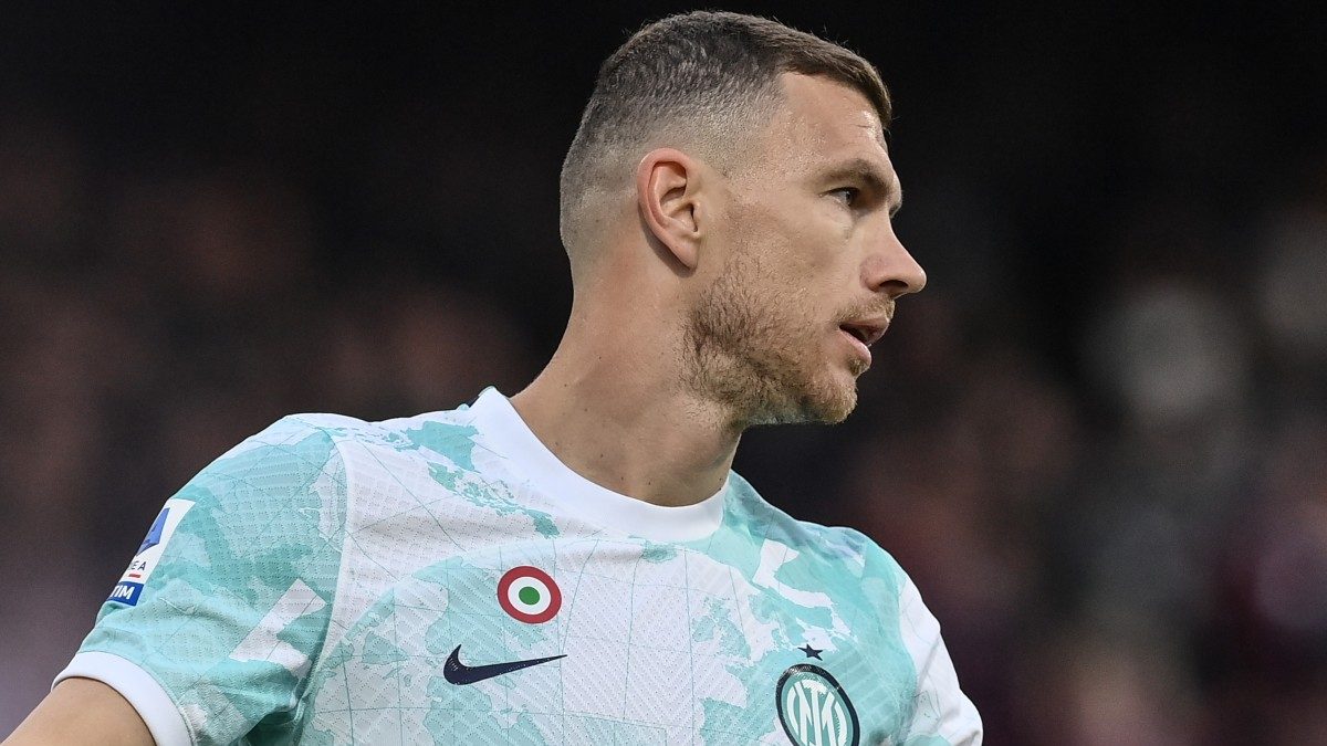 Dzeko: ecco le prime dichiarazioni al Fenerbahce 26 Dzeko AS1 5533