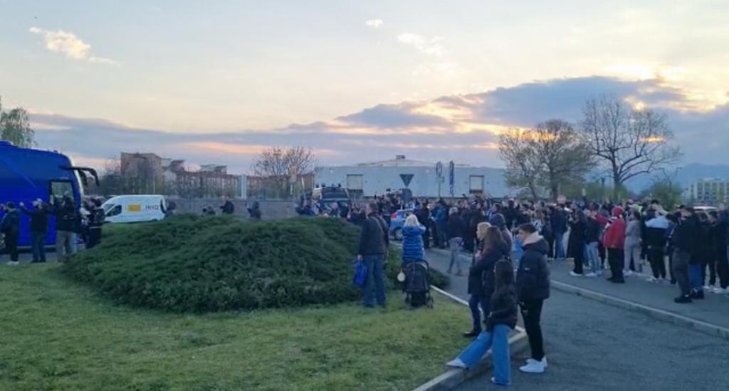 VIDEO IN24 - L'arrivo del pullman dell'Inter allo Stadium 26 WhatsApp Image 2023 04 04 at 19.39.27