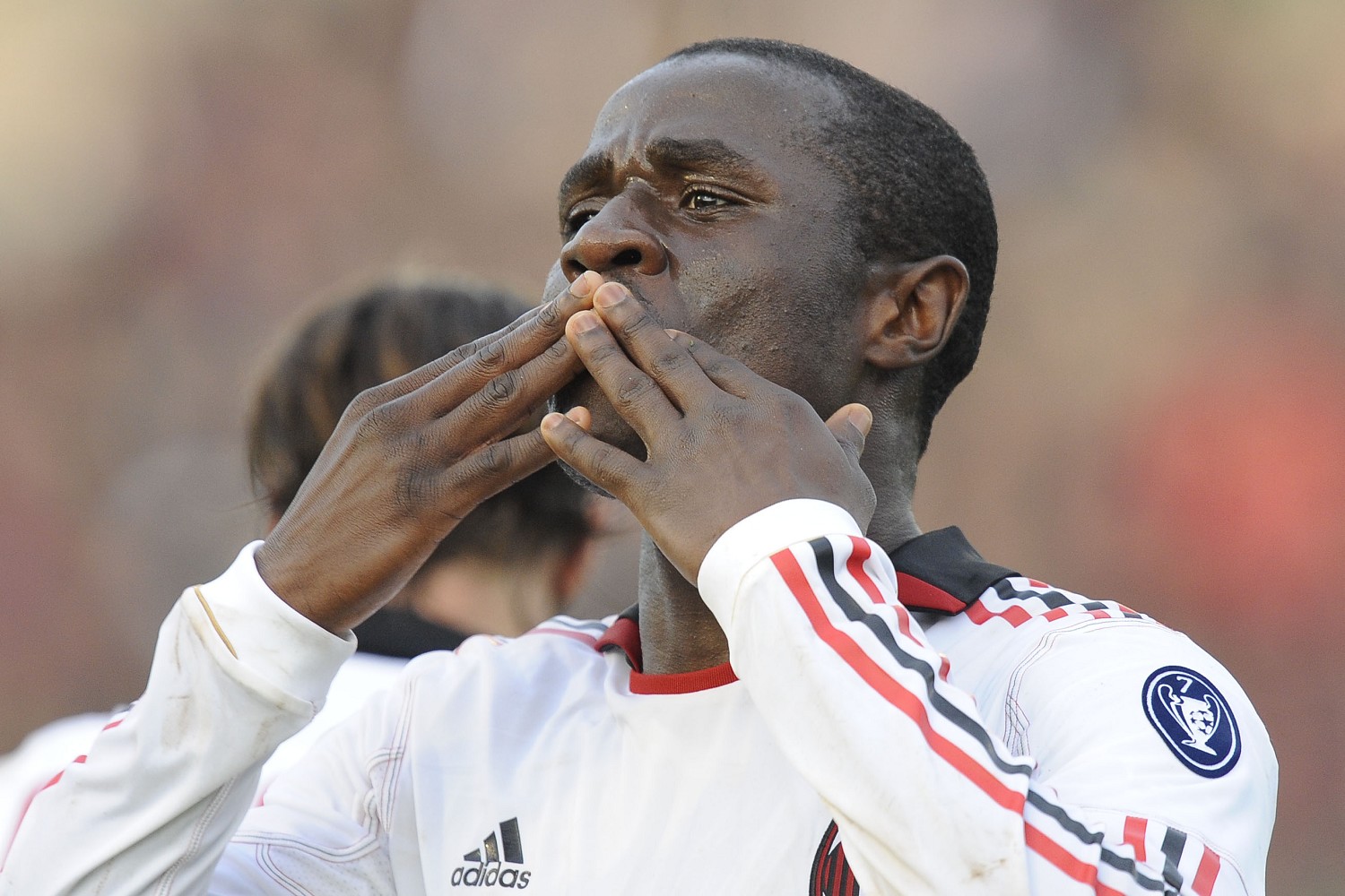 Strasser distrugge il Milan: «Sei derby di fila persi e scudetto in faccia sono inaccettabili, soprattutto questo dettaglio» 26 esult gol Strasser DAN3866