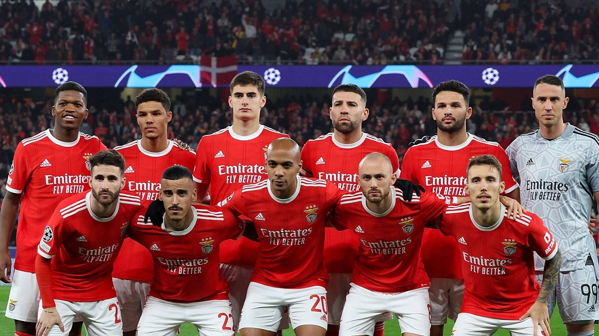 Benfica, comunicato di fuoco dopo il ko con il Chaves: «Pressione sull'arbitro» 26 formazione Benfica imago1025387093h 1