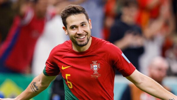 RAPHAEL GUERREIRO