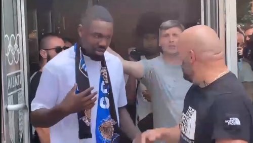 Thuram, perché gli è stata tolta la sciarpa dell'Inter donata dal tifoso? 26 Thuram Inter