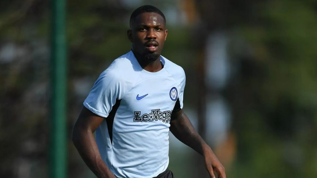 Balogun manda segnali all'Inter e fa gli auguri a Thuram: «Happy birthday bro» 1 Thuram Inter
