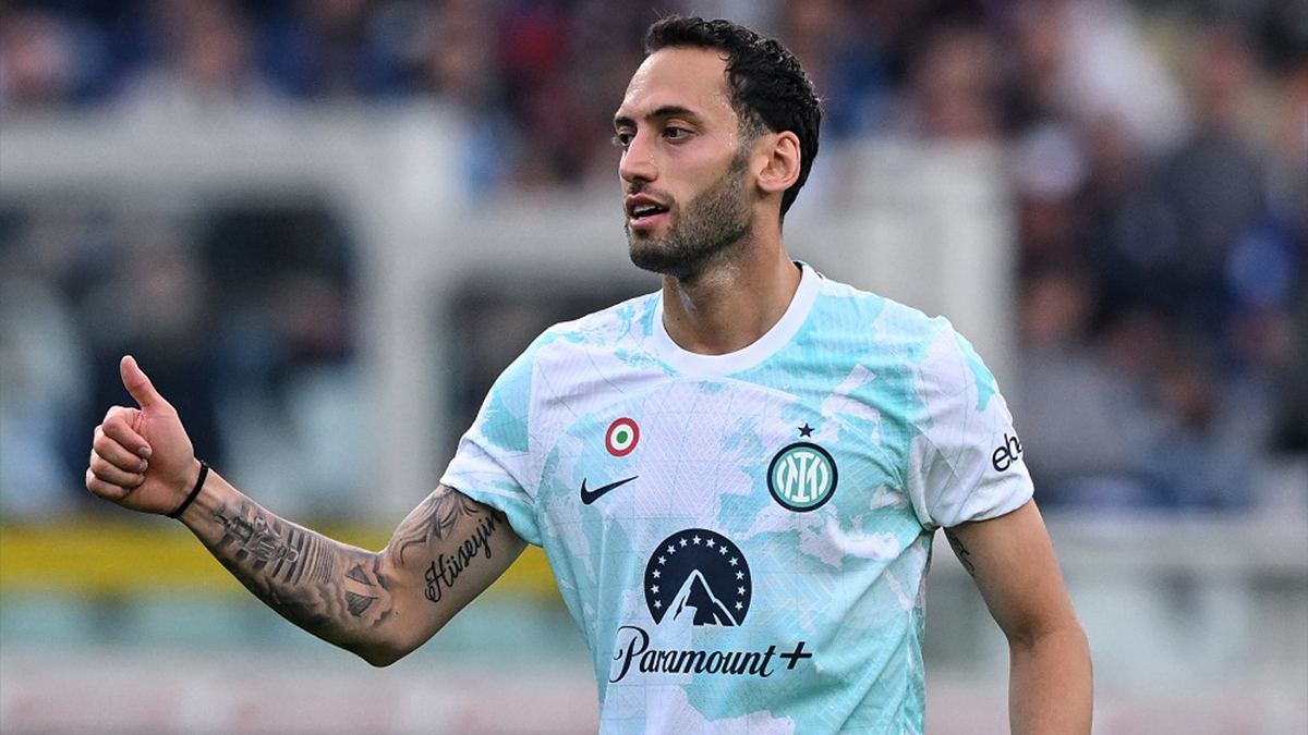 Inter, Aleksandar Stankovic: «Mio riferimento a centrocampo? Direi Calhanoglu» 26 Calhanoglu