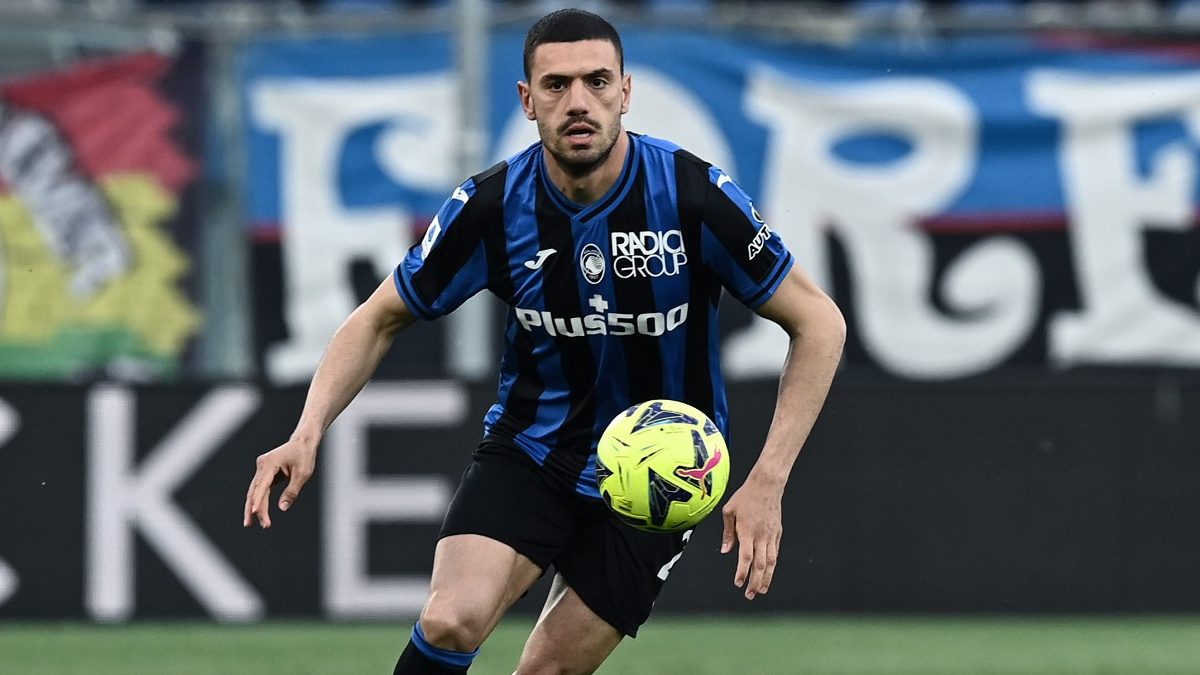 Demiral aspetta l'Inter. Il turco è il primo nome per la difesa: contatti con l'Atalanta 26 Demiral