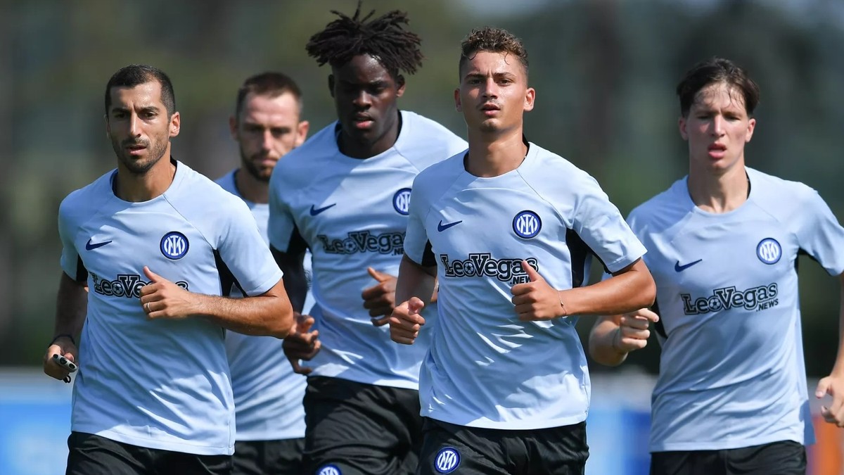 Ritiro Inter, allenamento sotto la pioggia, poi l'amichevole con la Pergolettese 26 Esposito Inter