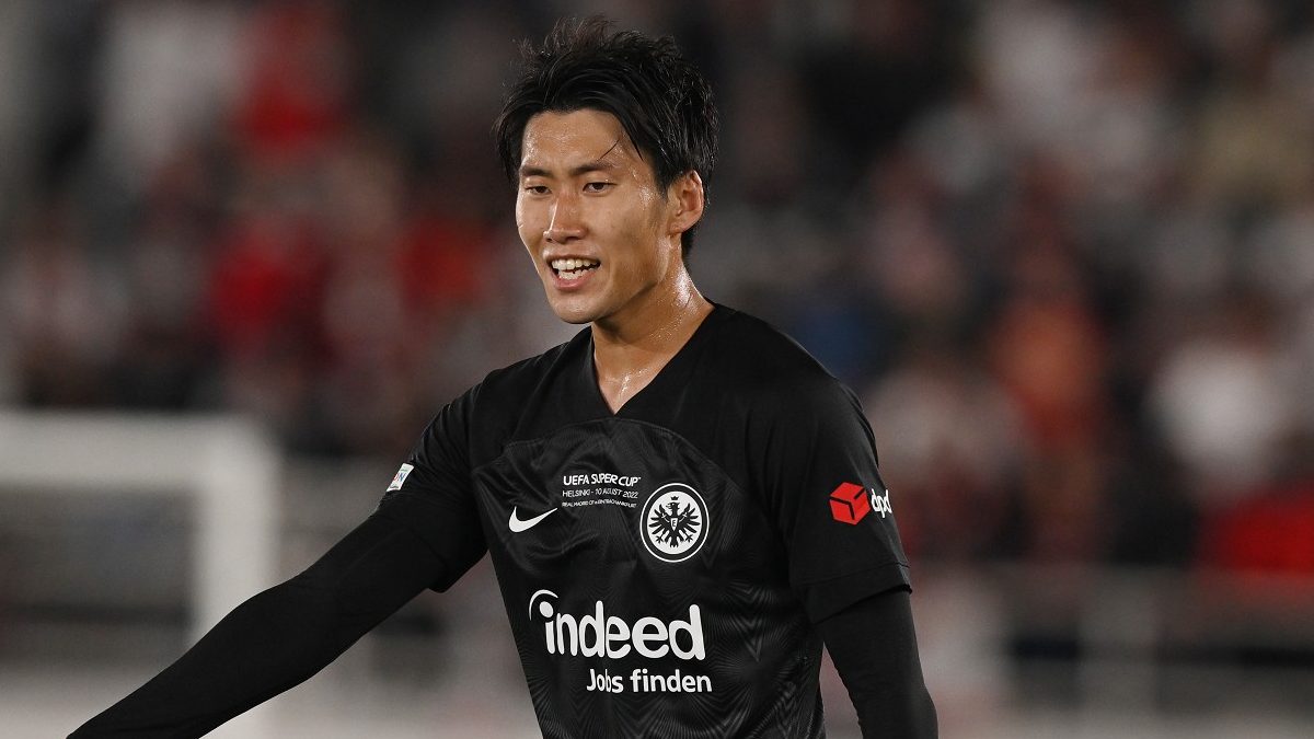 Calciomercato Inter, spunta l'idea Kamada per il centrocampo: la situazione 26 Kamada