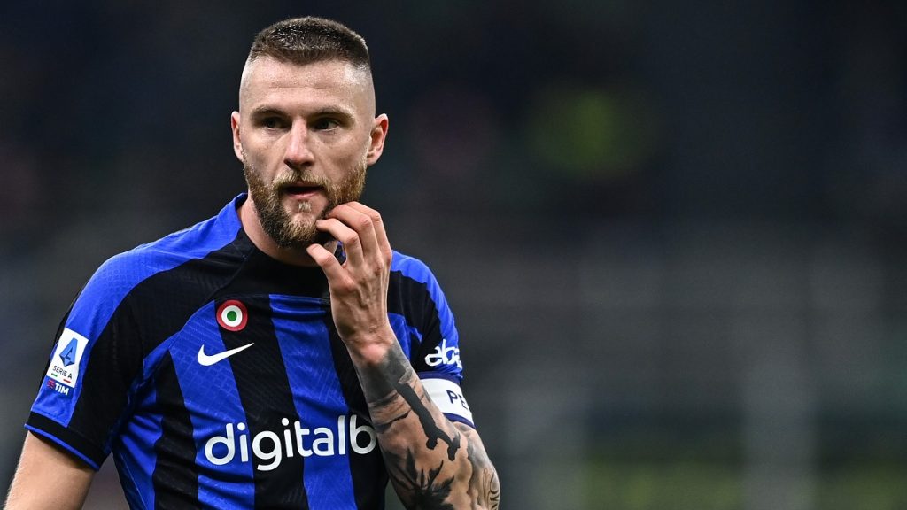 Psg, Skriniar impatta contro Brozovic: pareggio contro l'Al Nassr 1 Skriniar