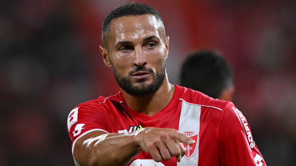 D'Ambrosio, infortunio al ginocchio durante Monza-Empoli: paura per il difensore 1 D'Ambrosio