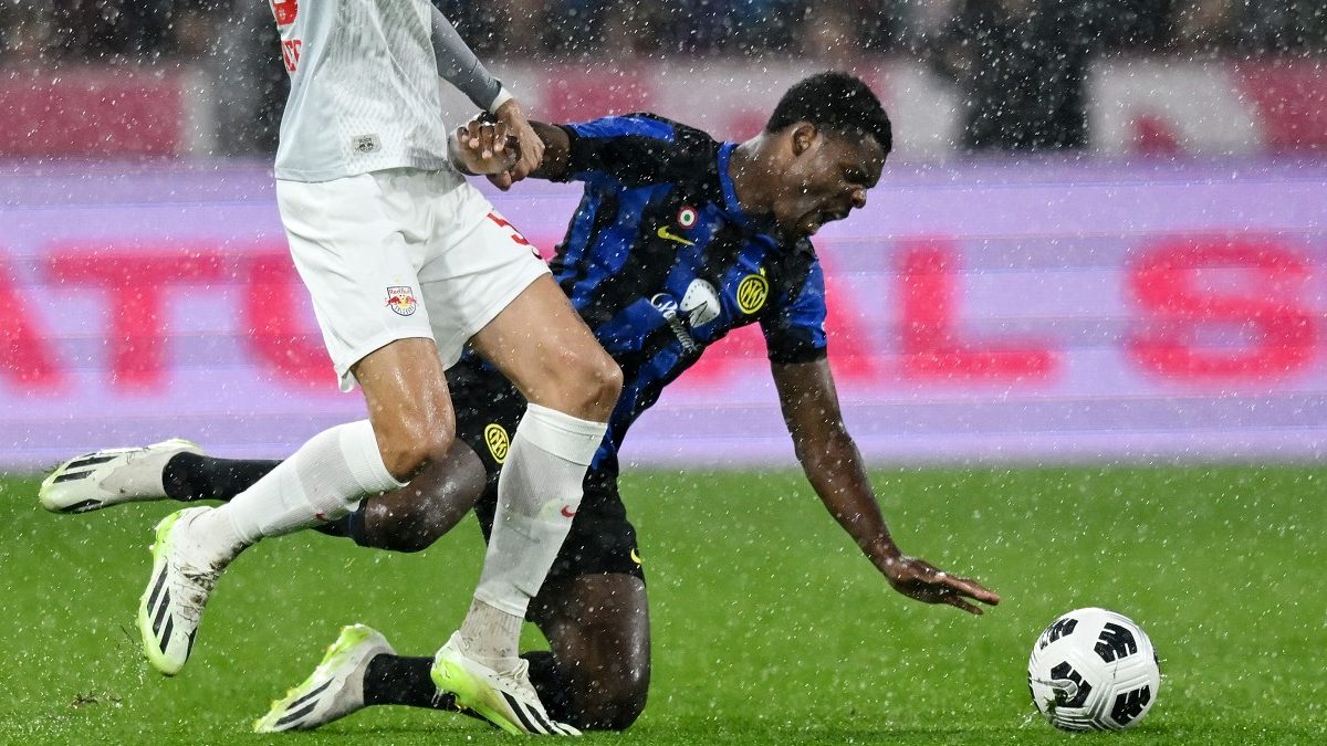 Inter-Salisburgo, ecco la maglia scelta per il match - FOTO 26 Dumfries