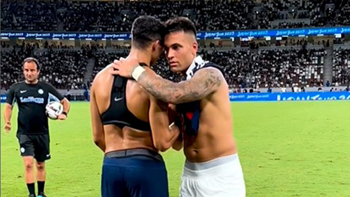 Lautaro ed Hakimi, l'affettuoso saluto tra i due dopo PSG-Inter - VIDEO 26 Lautaro Hakimi
